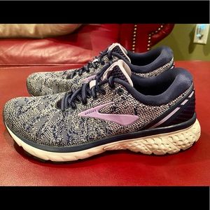 Women’s Brooks Ghost 11 Running Shoes